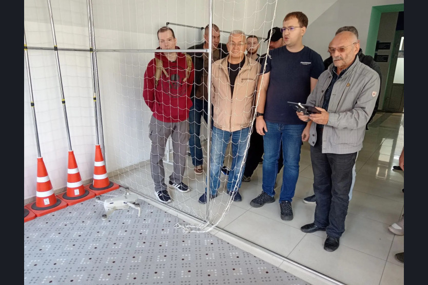 Ветераны СВО в Новосибирской области осваивают профессию оператора БПЛА