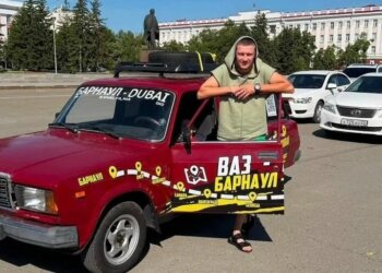 Барнаулец проехал 9 500 километров на отечественной «четвёрке», и добрался до Дубая