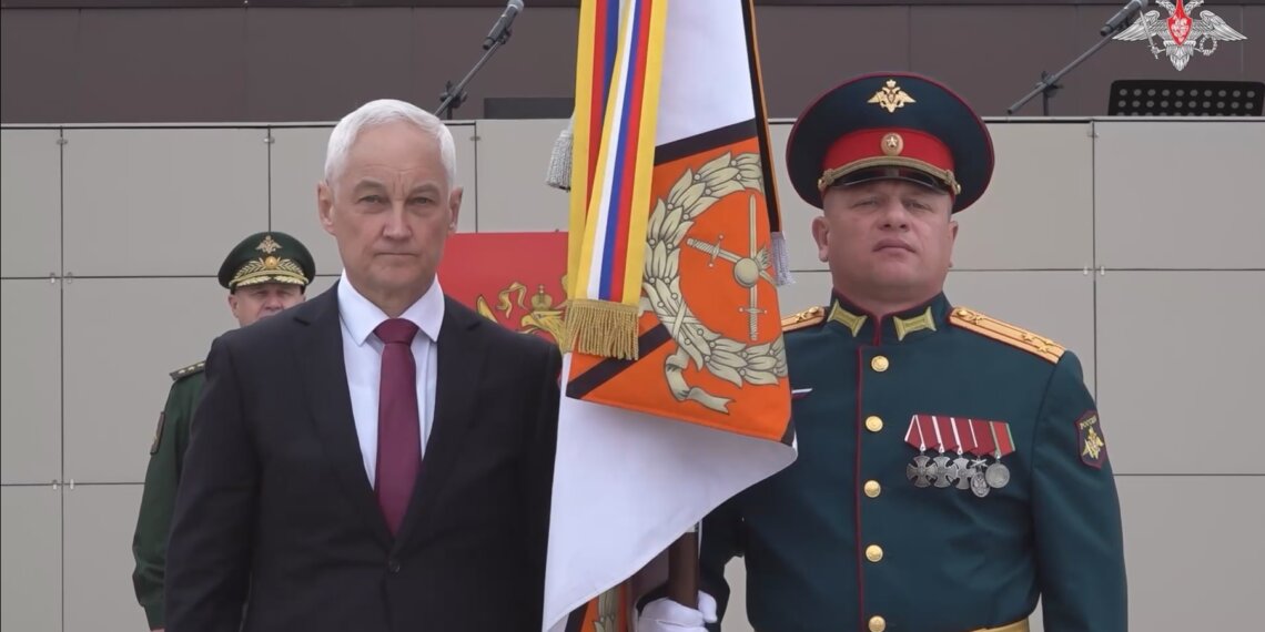Новые казармы, присяга первокурсников и гвардейское звание: зачем Белоусов посетил НВВКУ