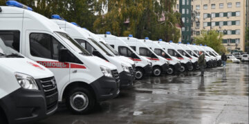 Бригады скорой помощи Новосибирской области получили 15 новых «ГАЗелей»