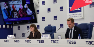 Чат-бот, курсы и медобследования: как пройдёт Декада пожилых людей в Новосибирской области