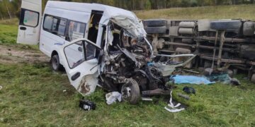 Водитель пассажирского микроавтобуса погиб в ДТП в Тогучинском районе