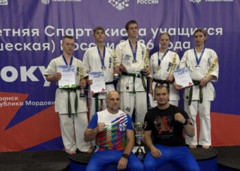 Новосибирские каратисты стали победителями юношеской Спартакиады учащихся России