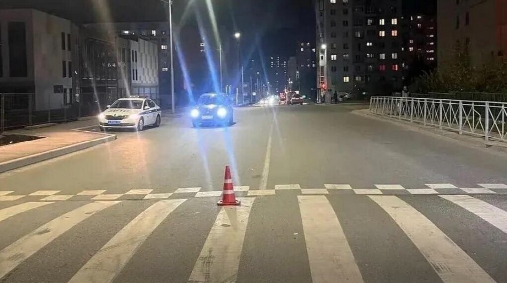 В Новосибирске мотоциклист сбил девушку на пешеходном переходе