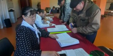Выборы-2026 в Новосибирской области: явка к полудню третьего дня достигла 30,38%