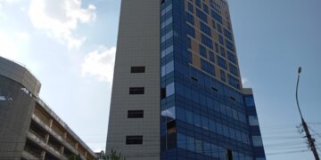 Что станет с недостроенным ТЦ «Подсолнух» в Новосибирске, рассказали в мэрии