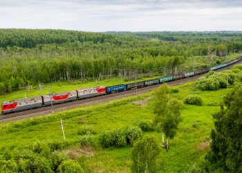Со станций НСО в августе отправили 2,2 млн тонн грузов
