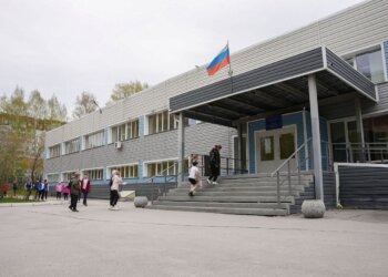 Школы и вузы Новосибирска будут получать тепло без сбоев: СГК обновила теплосети