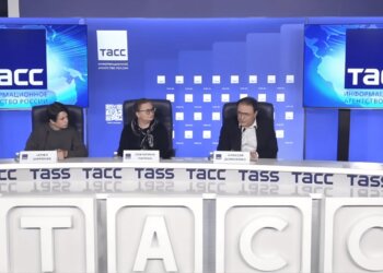 Просвещение, технологии и забота: как государство и бизнес защищают детей в интернете