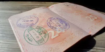 В Омской области иностранку задержали за попытку вывезти в Казахстан чужих детей