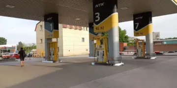 На фоне топливного кризиса в НСО возобновляют работы независимые заправки