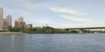 Пескобазу в Новосибирске обязали освободить берег Оби за месяц