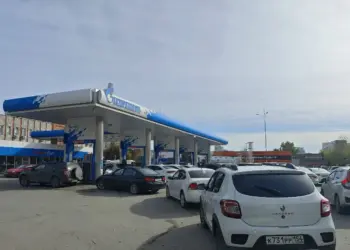 В Новосибирске за неделю заметно подорожал бензин АИ-98