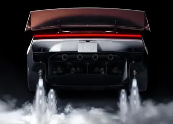 Tesla показала летающий автомобиль — видео