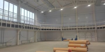 Строительство универсального спортзала в Доволенском районе выходит на финишную прямую
