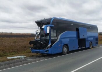 В Минздраве рассказали о состоянии пострадавшего в аварии с автобусом под Новосибирском
