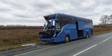 В Минздраве рассказали о состоянии пострадавшего в аварии с автобусом под Новосибирском