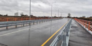 Через три года после обрушения в НСО открыли новый мост в Базово