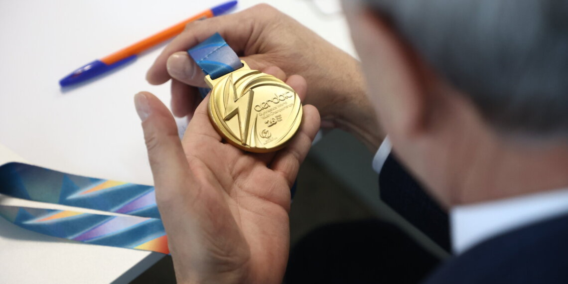 Юные новосибирские спортсмены вернулись с мировых турниров с медалями