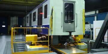 Вместо восьми часов — один: в Новосибирском метро ускорили обточку колёс